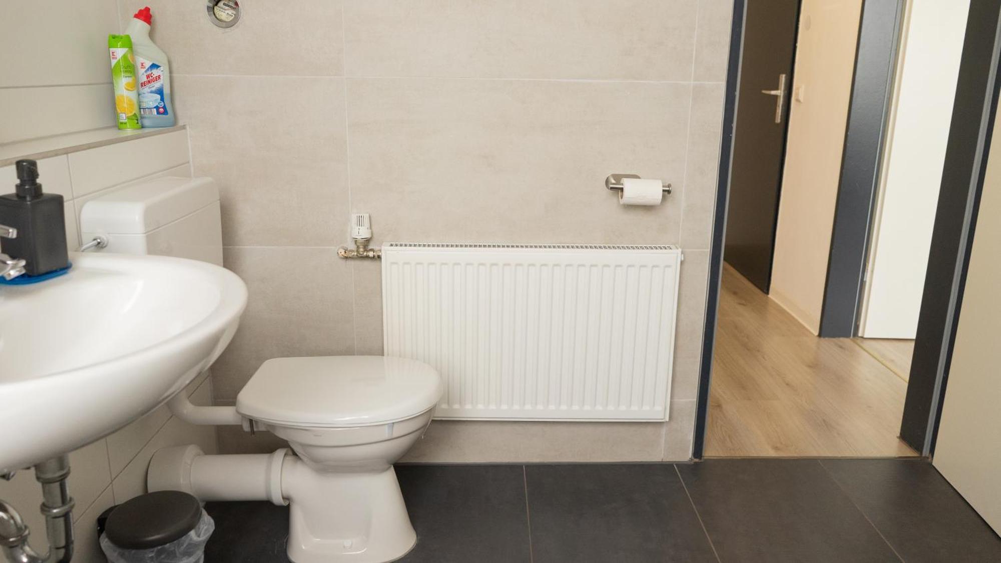 2 Zimmer Wohnung In Hannover Bagian luar foto