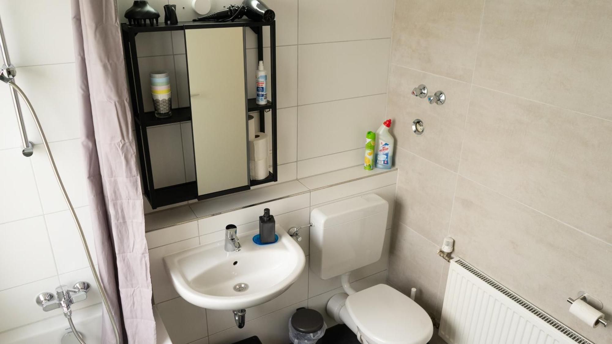 2 Zimmer Wohnung In Hannover Bagian luar foto